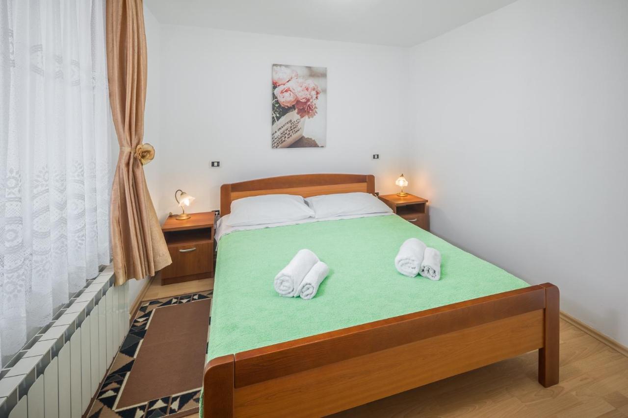 Apartments By The Sea Zambratija, Umag - 2557 ภายนอก รูปภาพ
