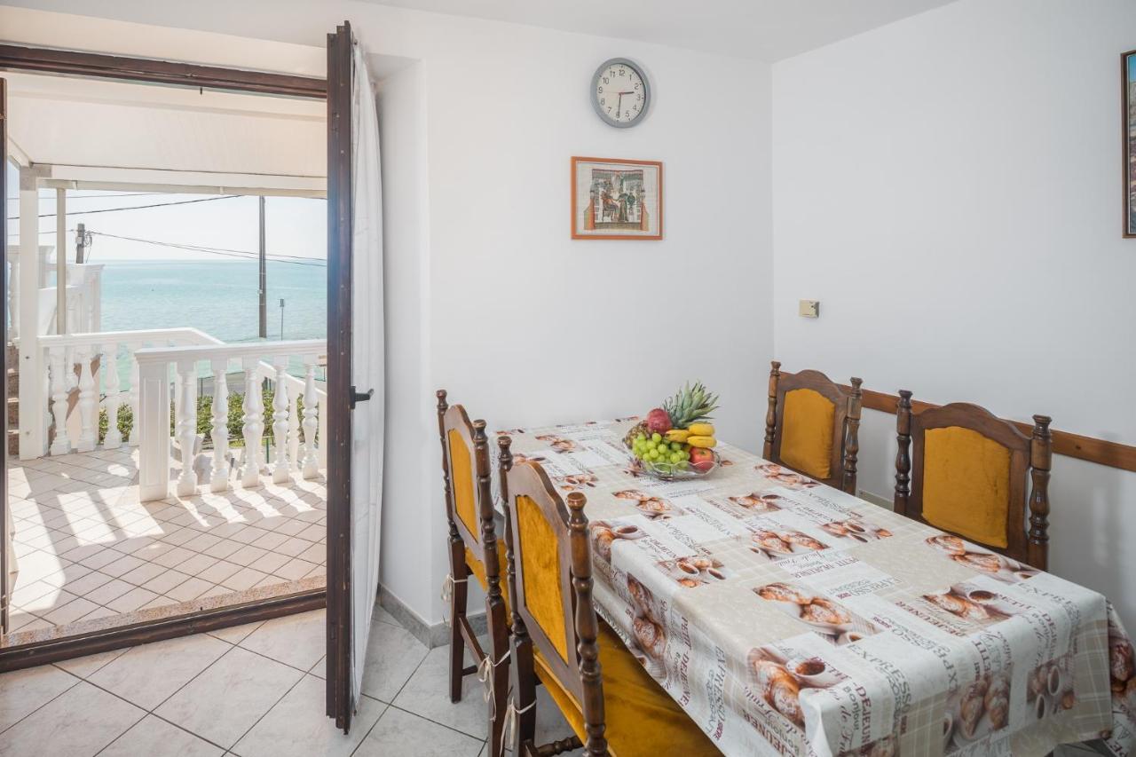 Apartments By The Sea Zambratija, Umag - 2557 ภายนอก รูปภาพ