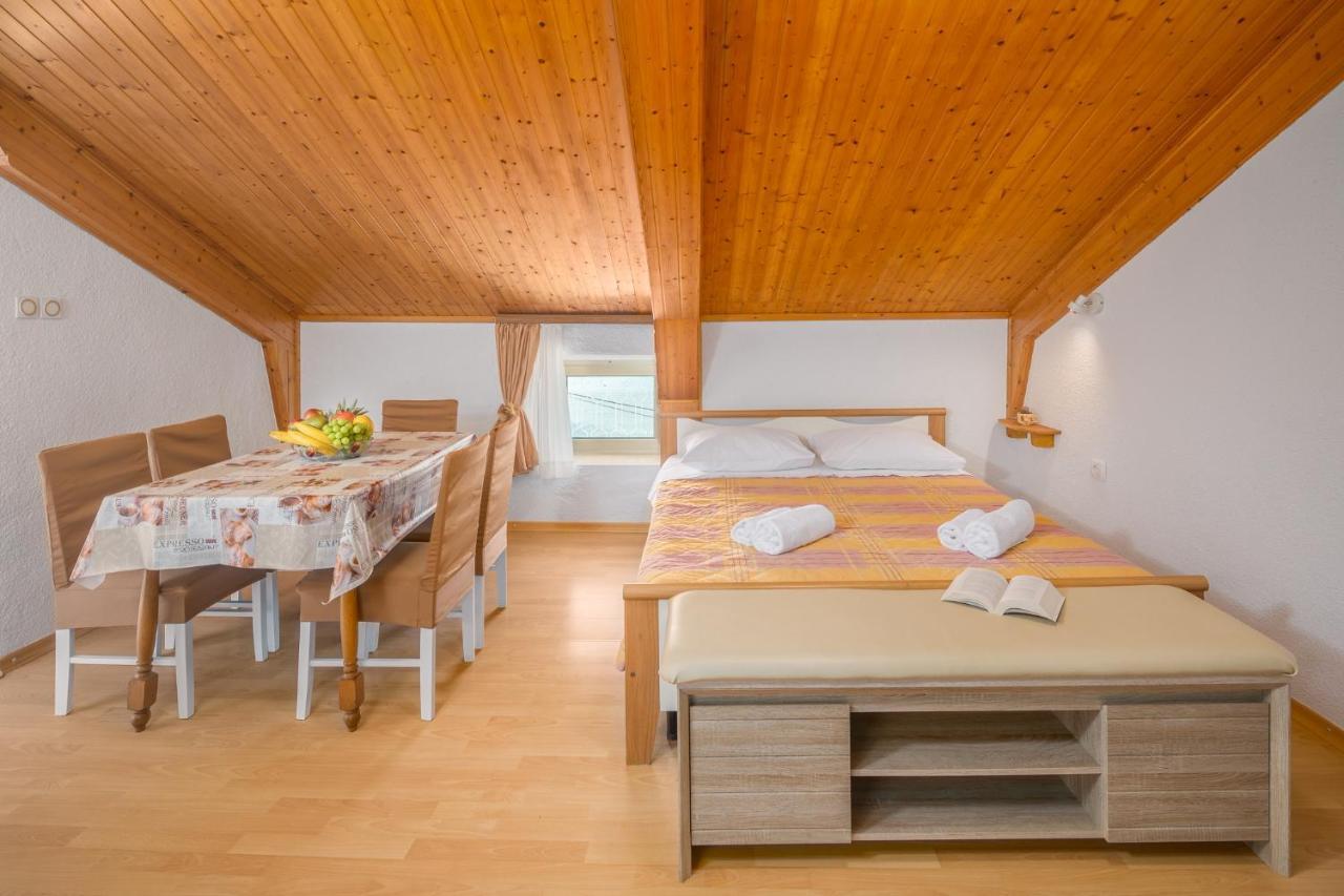 Apartments By The Sea Zambratija, Umag - 2557 ภายนอก รูปภาพ